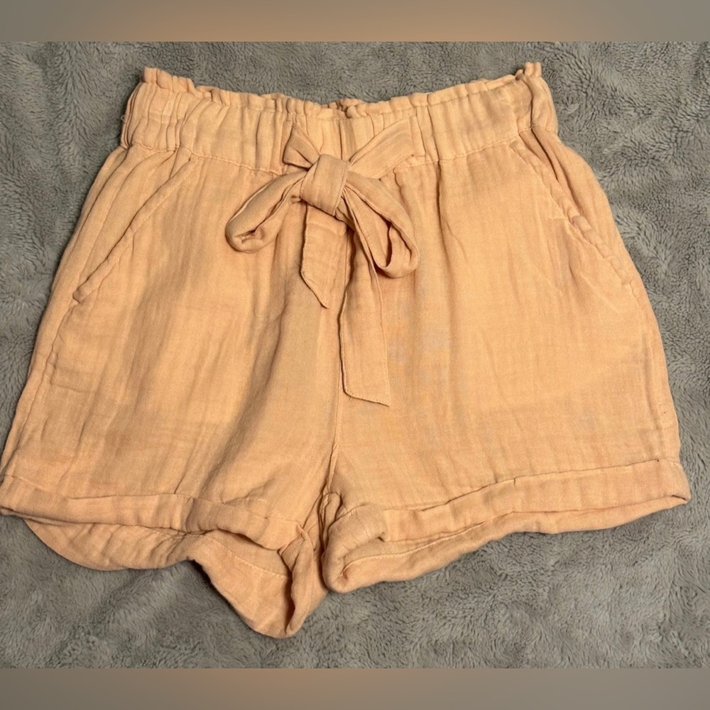 New NWT Light Peach Shorts size XS extra small